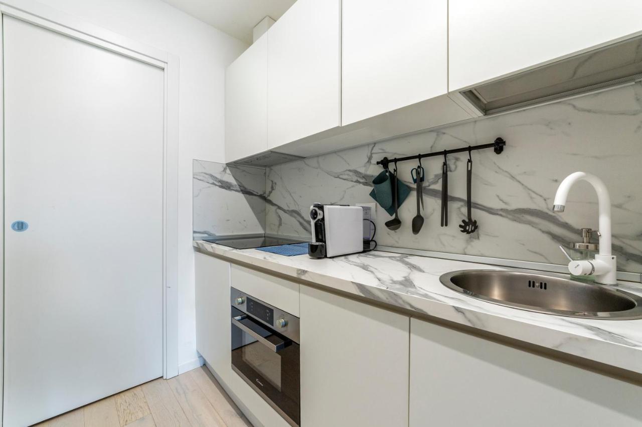 Brand New Apts Milano Lima M1 Apartment Luaran gambar
