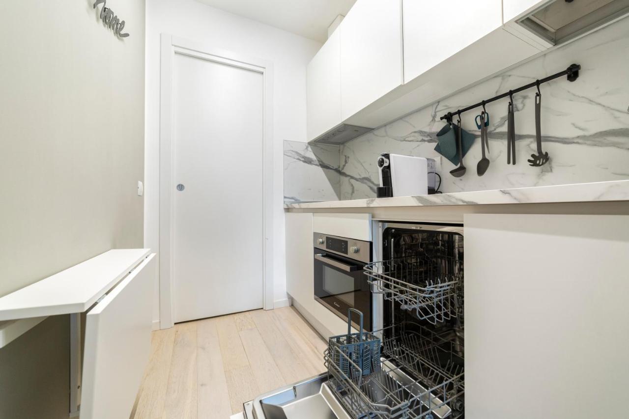 Brand New Apts Milano Lima M1 Apartment Luaran gambar