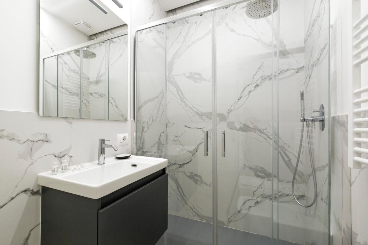 Brand New Apts Milano Lima M1 Apartment Luaran gambar