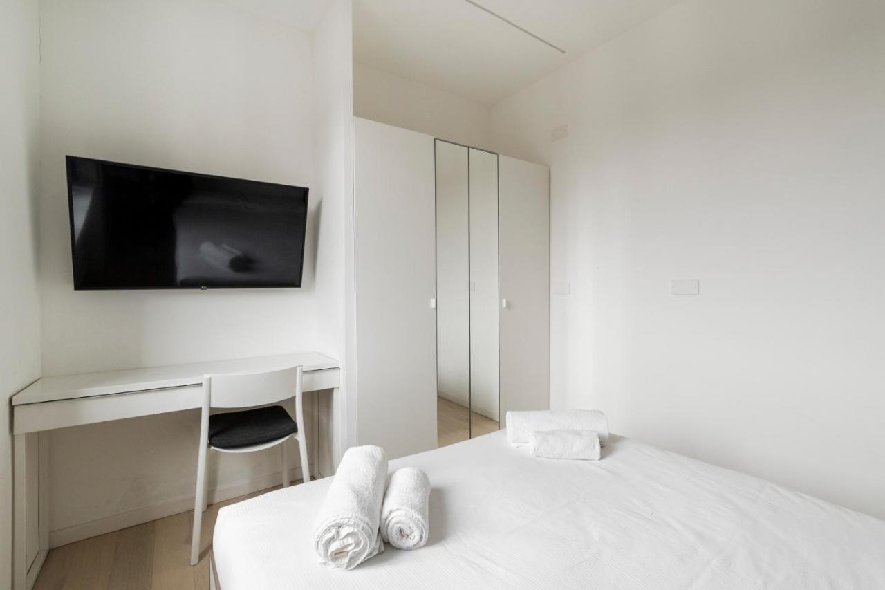 Brand New Apts Milano Lima M1 Apartment Luaran gambar