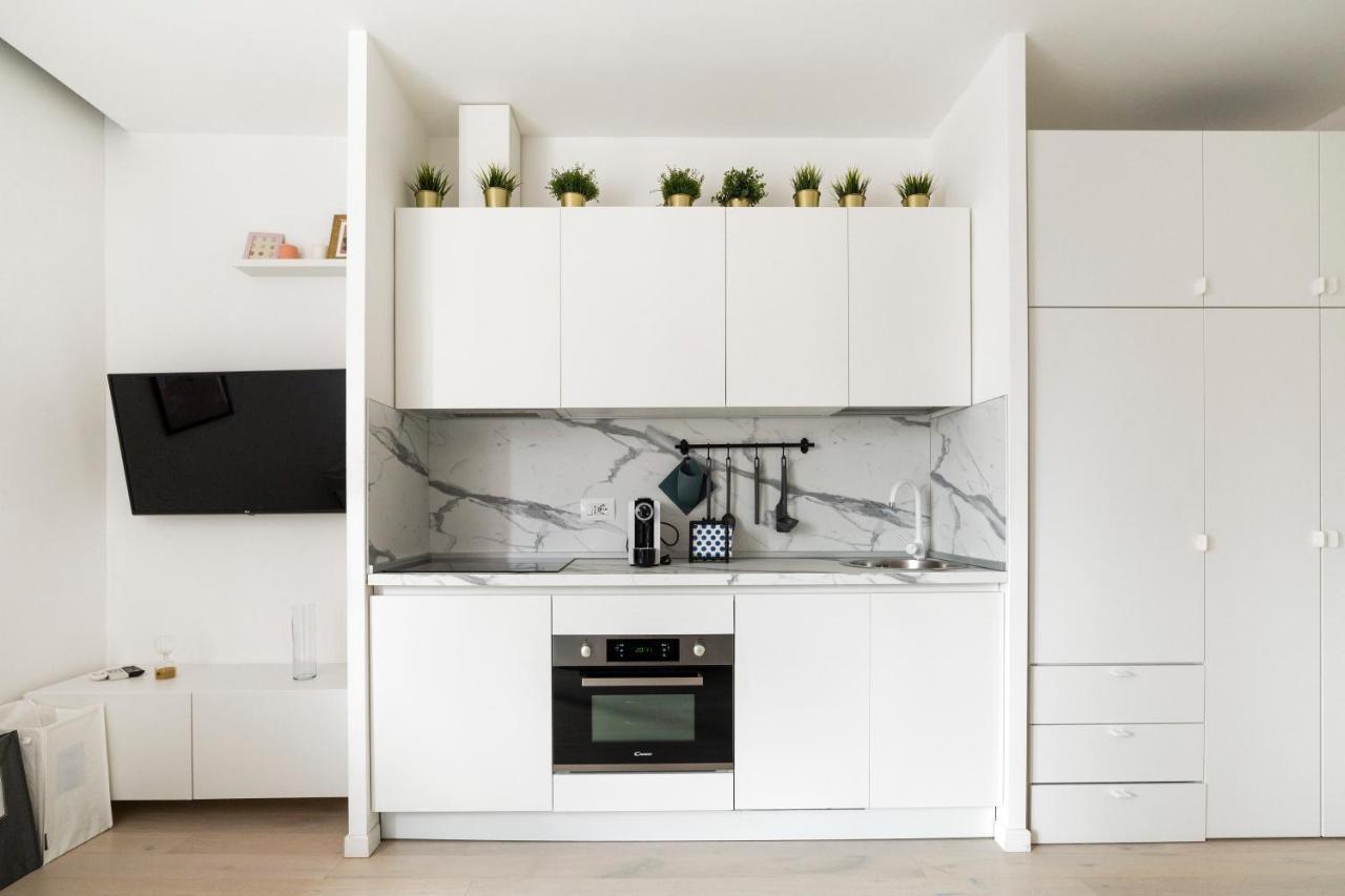 Brand New Apts Milano Lima M1 Apartment Luaran gambar