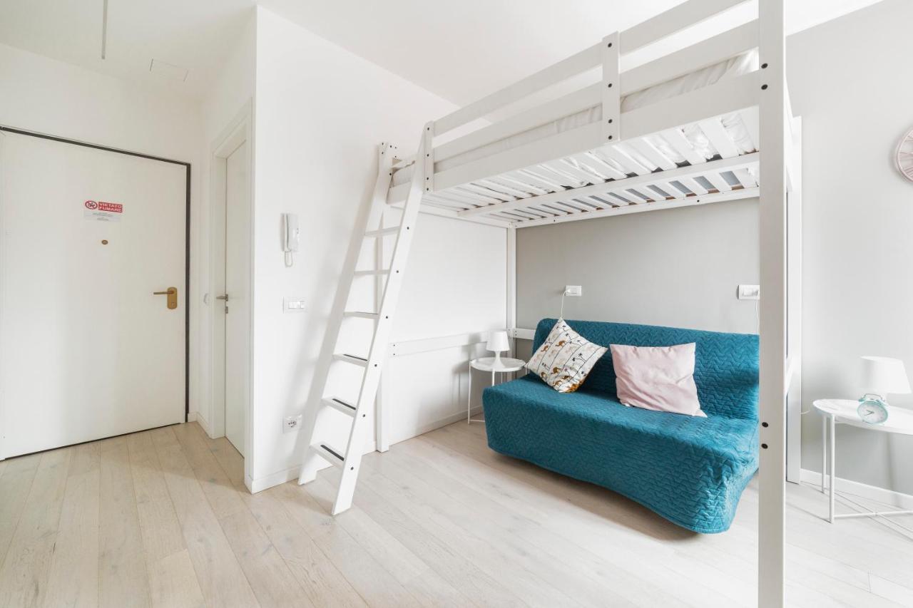 Brand New Apts Milano Lima M1 Apartment Luaran gambar