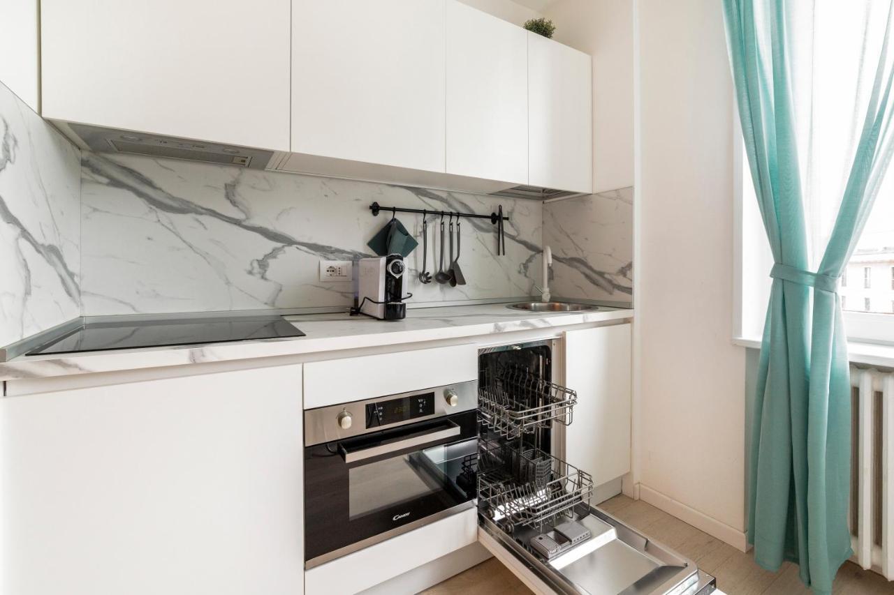 Brand New Apts Milano Lima M1 Apartment Luaran gambar